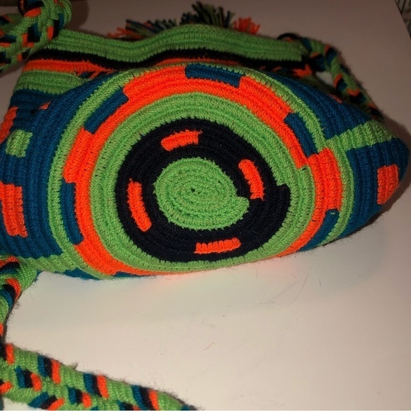 NEON Crochet Mini Woven Bag 5” x 6.5” / 40” Shoulder Strap EUC - Picture 3 of 7